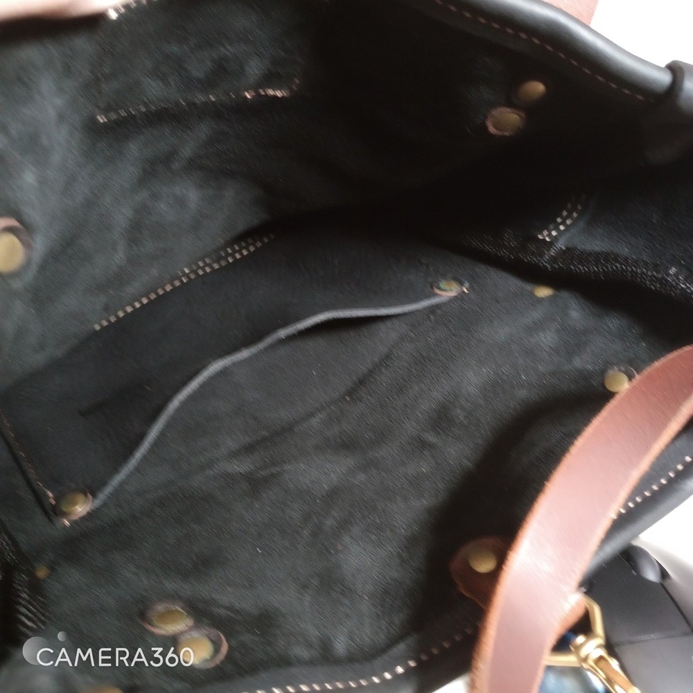 Coastal Hillbilly Canyon Tan Bucket Leather Tote Bag with Tassel - Picture 9 of 10